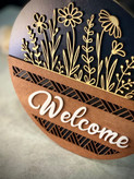 تابلو گرد چوبی Welcome با گلهای تزئینی و قابلیت نصب آویز یا چسبدار